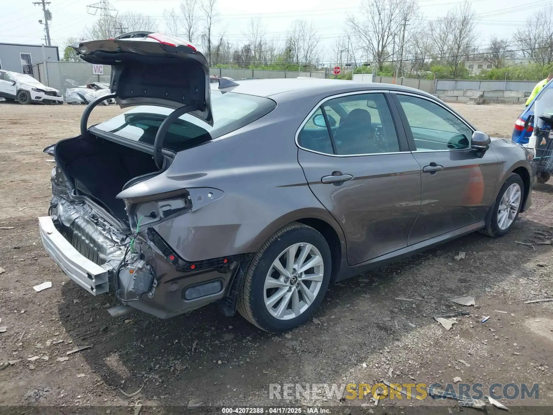 4 Photograph of a damaged car 4T1R11AK1NU057099 TOYOTA CAMRY 2022