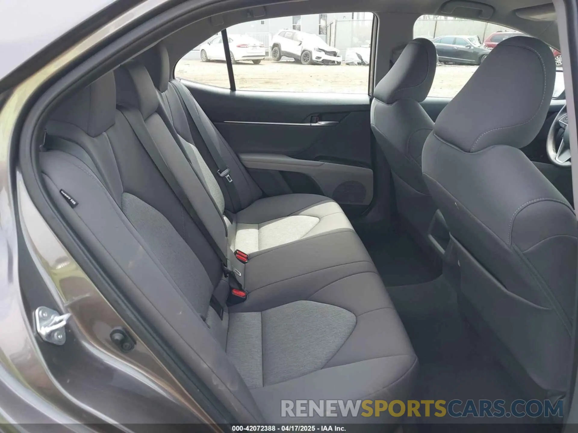 8 Photograph of a damaged car 4T1R11AK1NU057099 TOYOTA CAMRY 2022