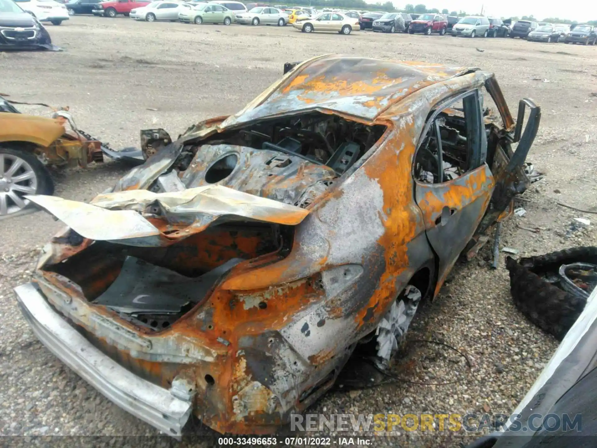 4 Photograph of a damaged car 4T1R11AK2NU061081 TOYOTA CAMRY 2022