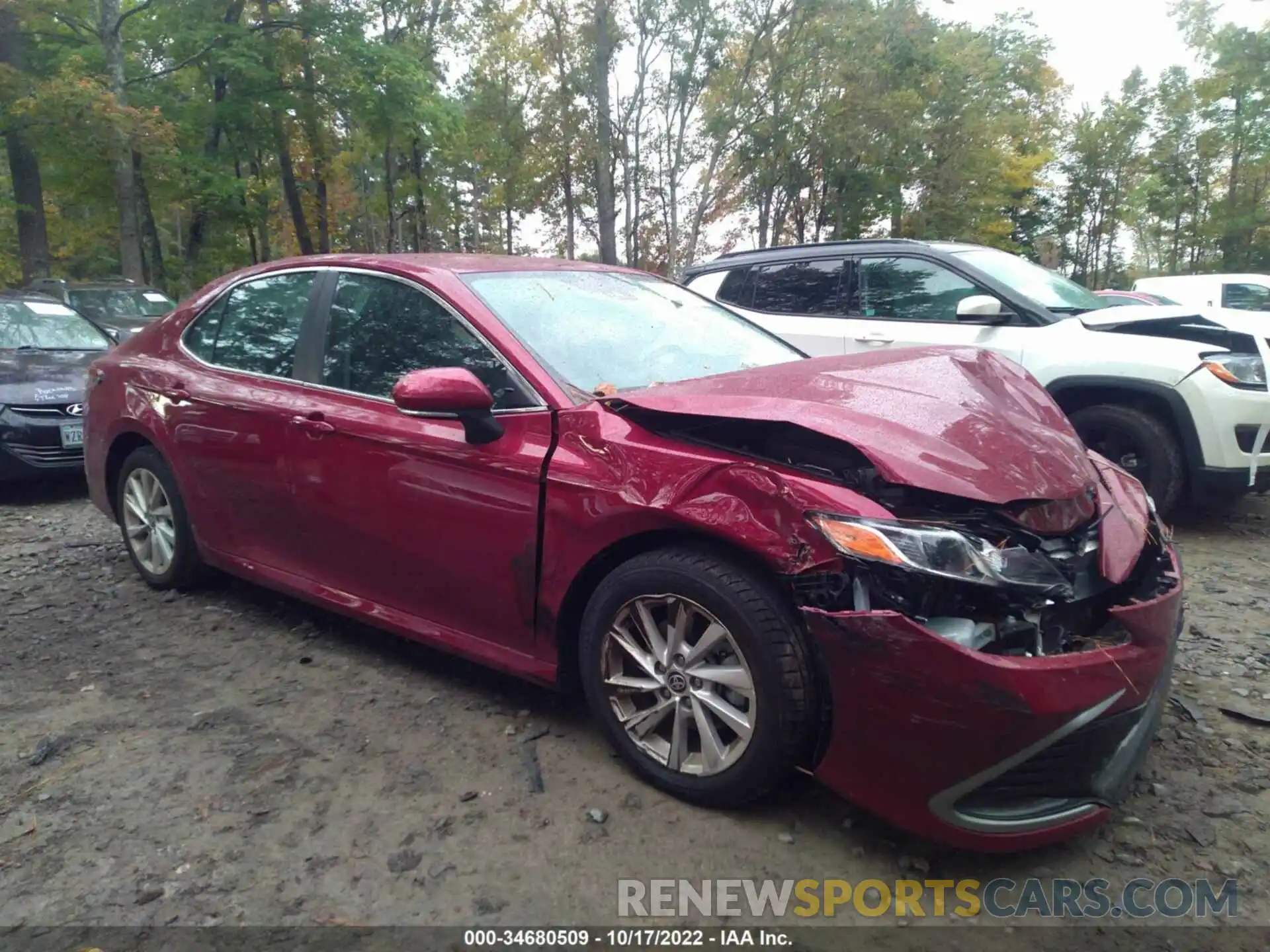 1 Photograph of a damaged car 4T1R11AK4NU687988 TOYOTA CAMRY 2022