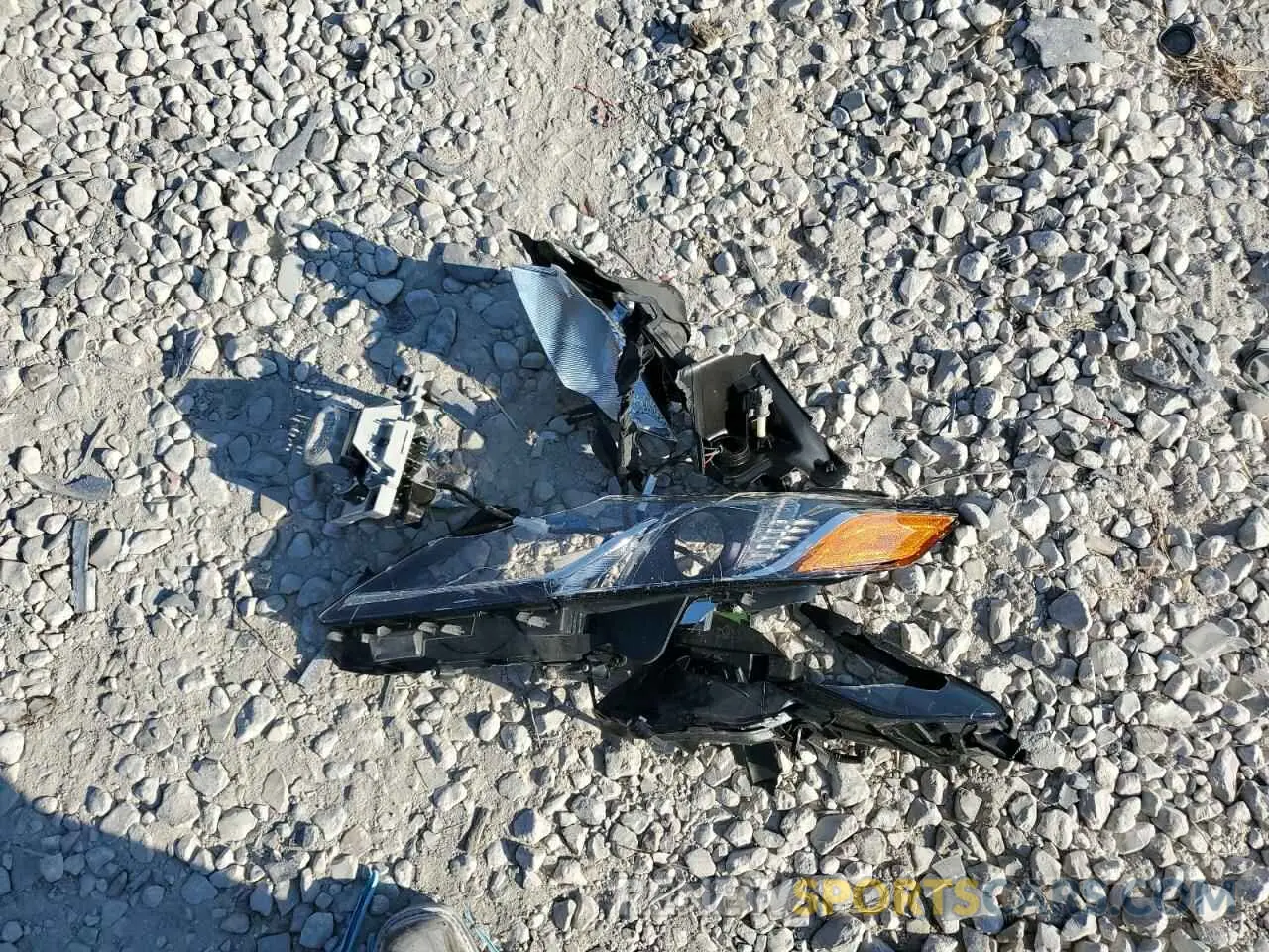 12 Photograph of a damaged car 4T1R11AK6NU630529 TOYOTA CAMRY 2022