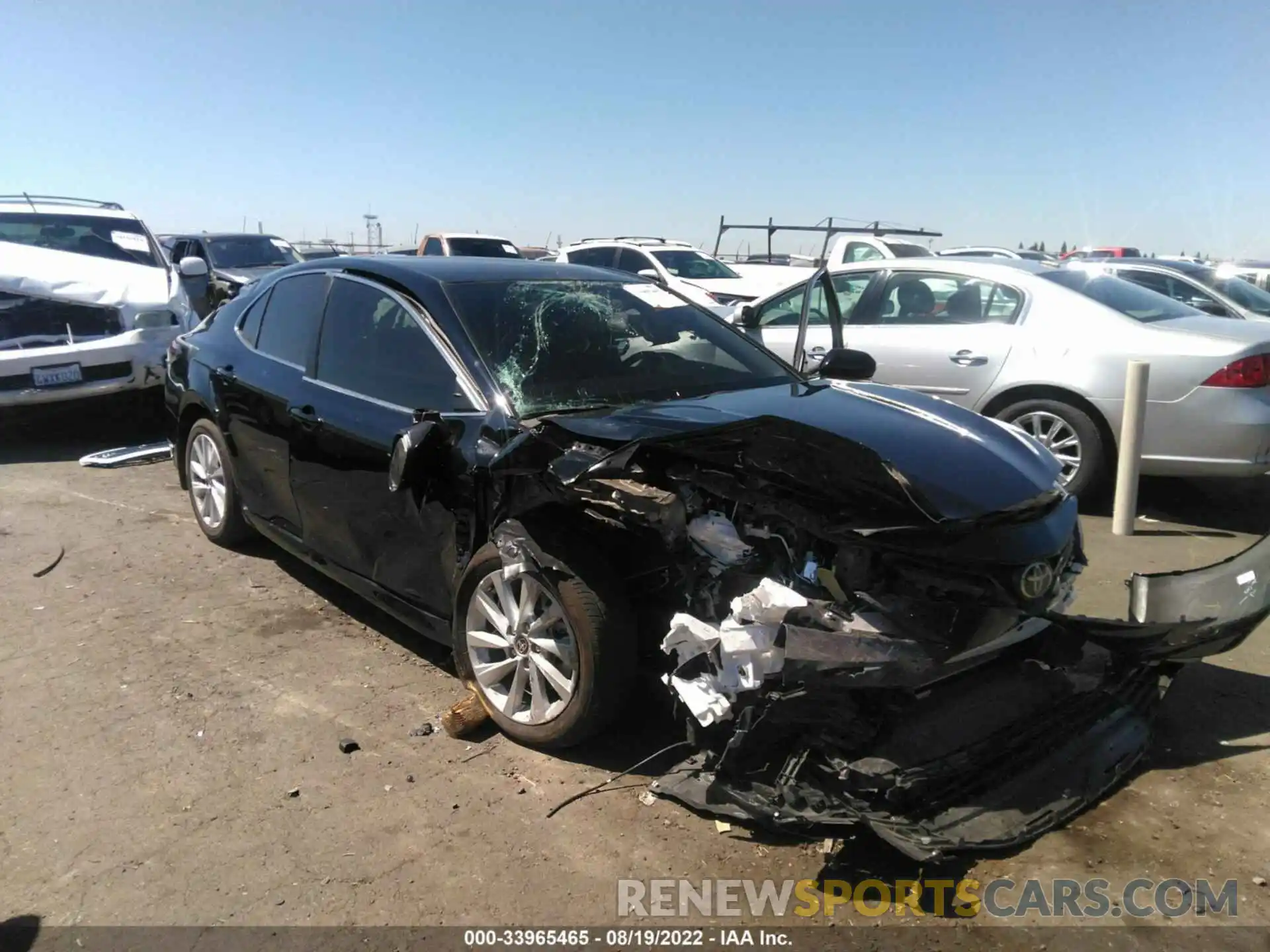 6 Photograph of a damaged car 4T1R11AK7NU622942 TOYOTA CAMRY 2022