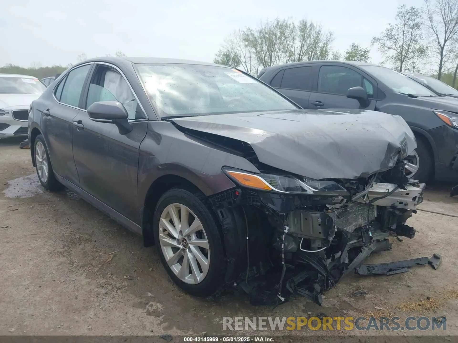 1 Photograph of a damaged car 4T1R11AK7NU718229 TOYOTA CAMRY 2022