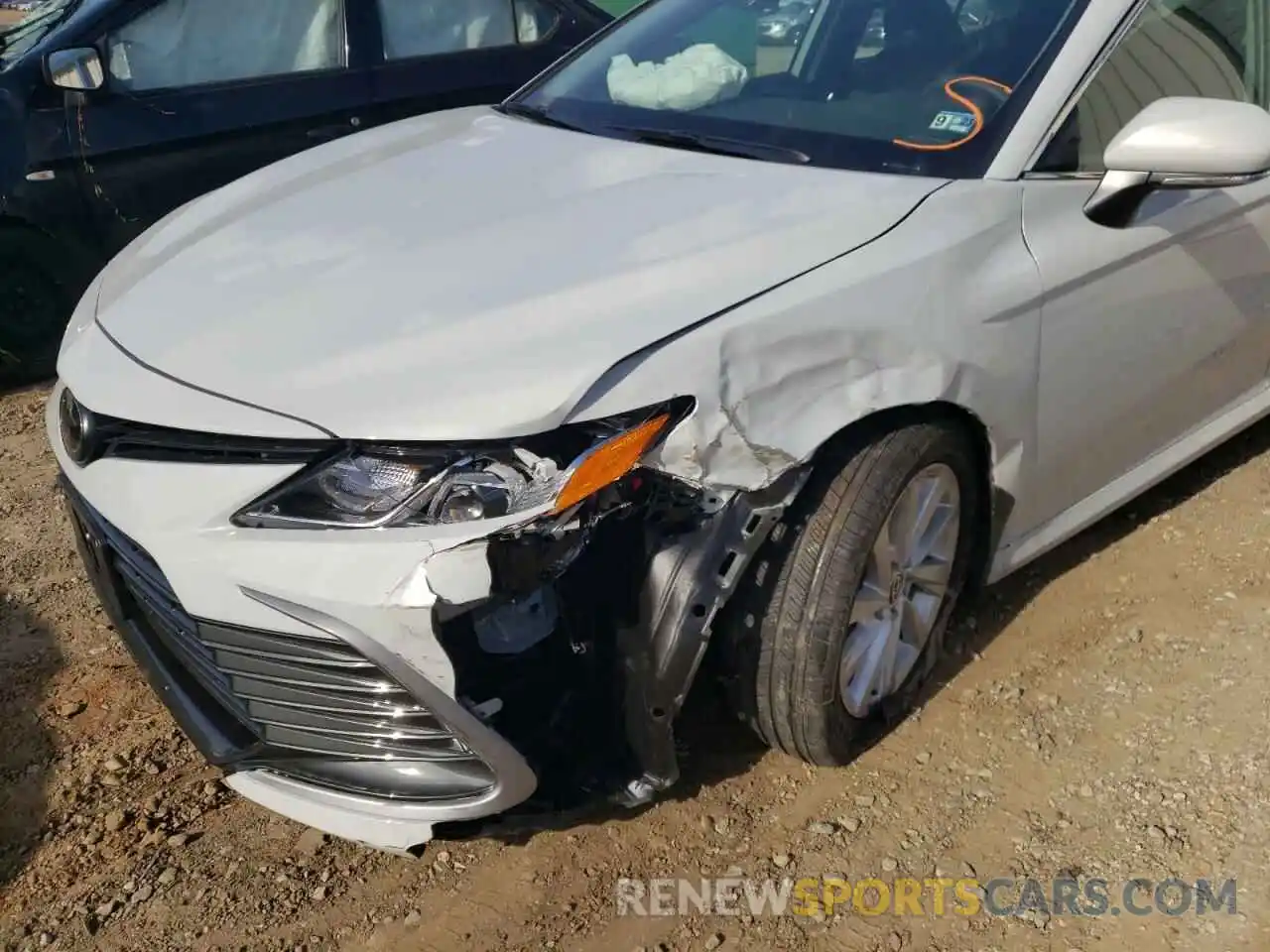 9 Photograph of a damaged car 4T1R11AK8NU069461 TOYOTA CAMRY 2022