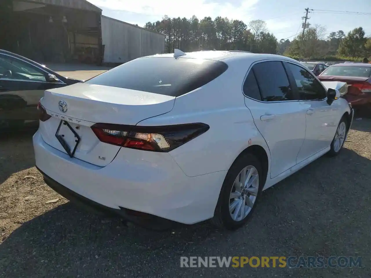 4 Photograph of a damaged car 4T1R11AK8NU695236 TOYOTA CAMRY 2022