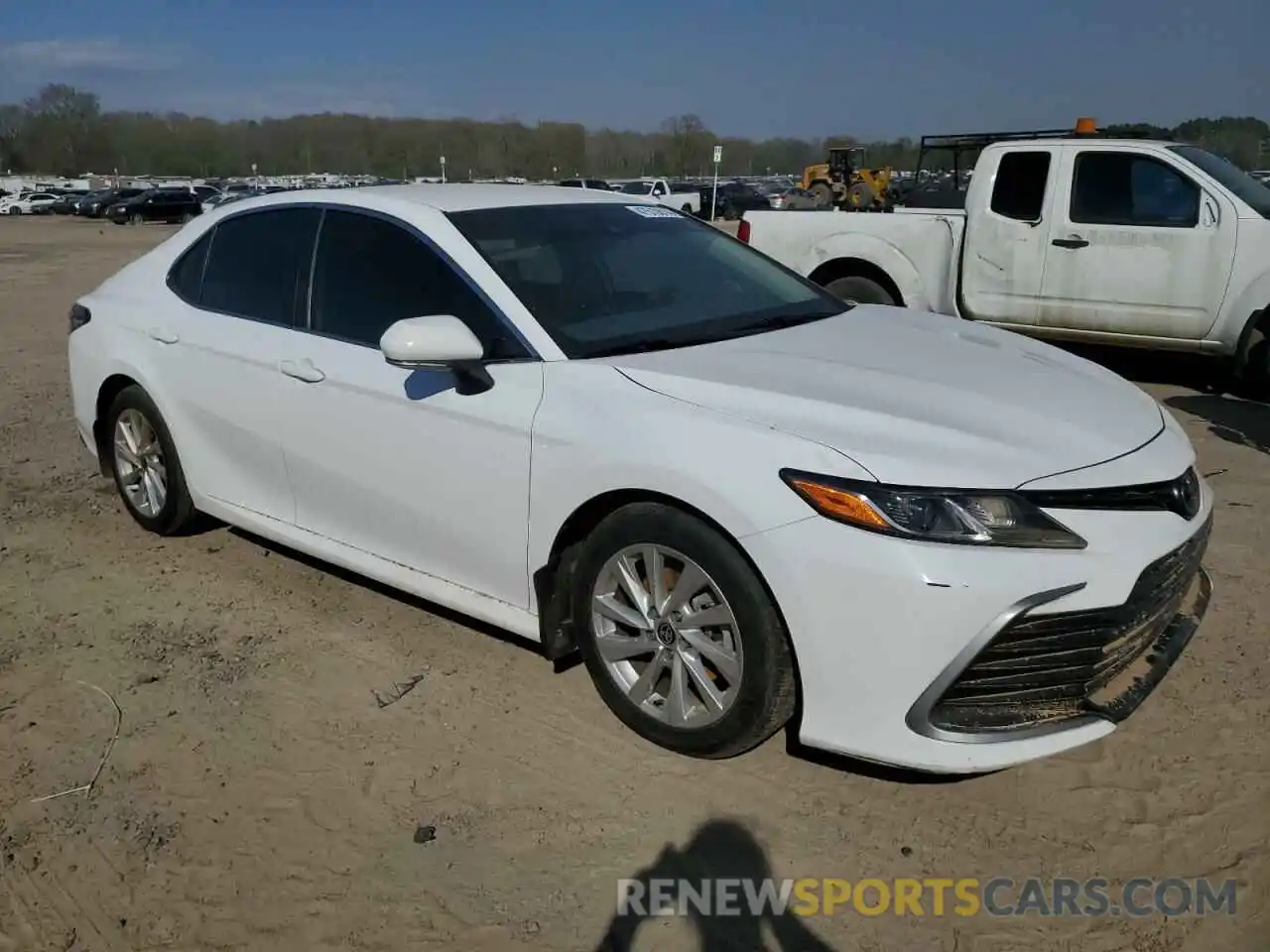 4 Photograph of a damaged car 4T1R11AK9NU642089 TOYOTA CAMRY 2022