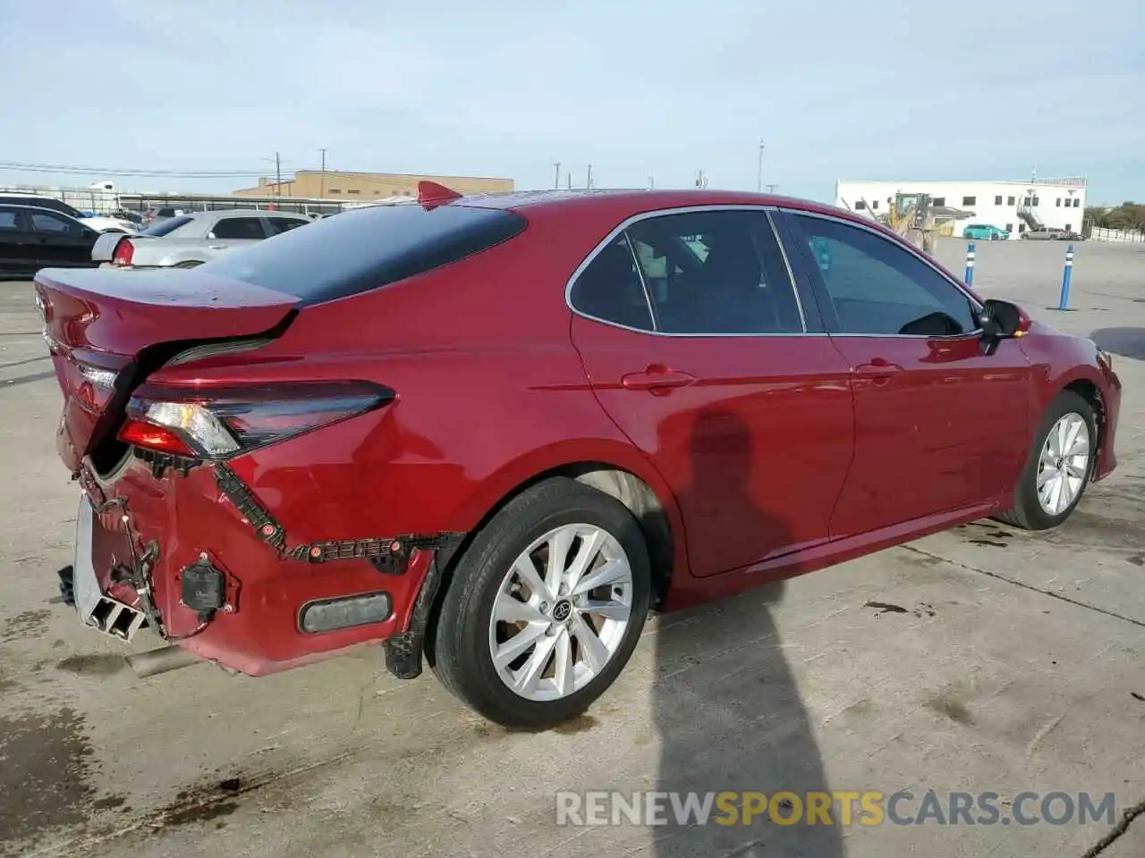 3 Photograph of a damaged car 4T1R11AKXNU049888 TOYOTA CAMRY 2022