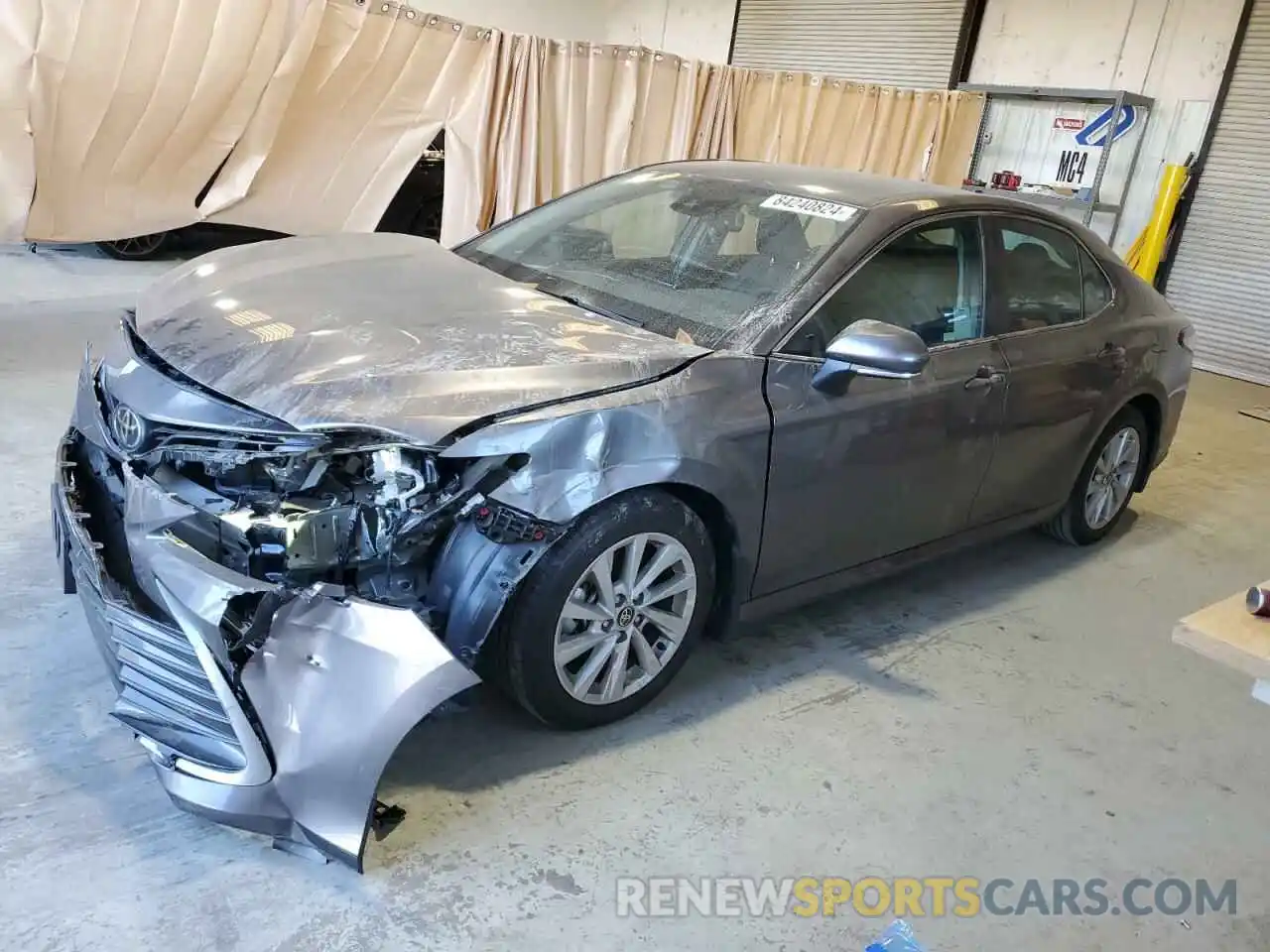 1 Photograph of a damaged car 4T1R11AKXNU075147 TOYOTA CAMRY 2022