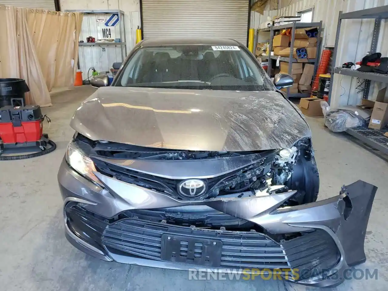 5 Photograph of a damaged car 4T1R11AKXNU075147 TOYOTA CAMRY 2022