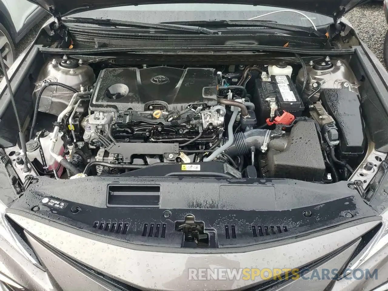 11 Photograph of a damaged car 4T1R11AKXNU623339 TOYOTA CAMRY 2022