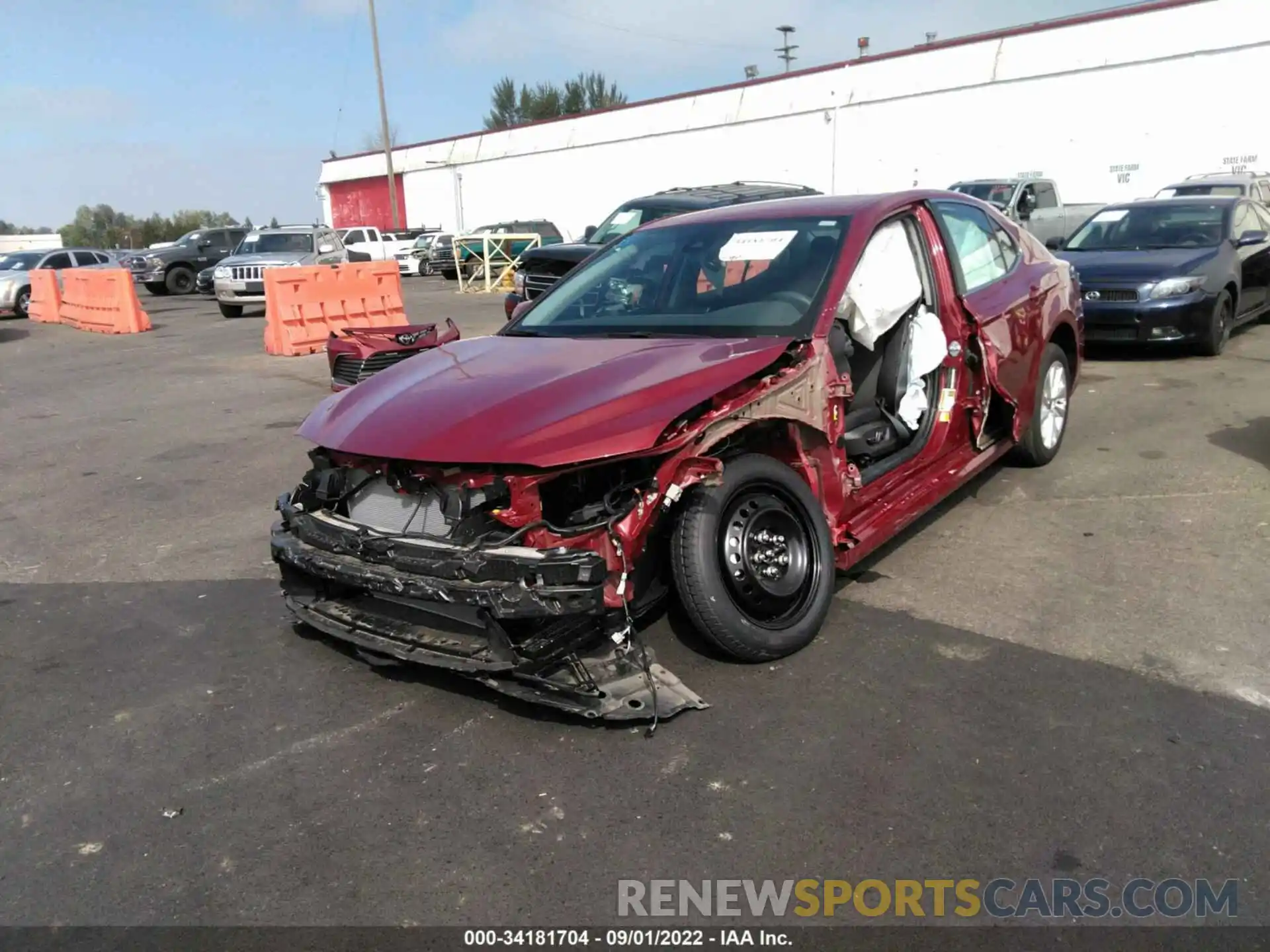 2 Photograph of a damaged car 4T1R11AKXNU657152 TOYOTA CAMRY 2022