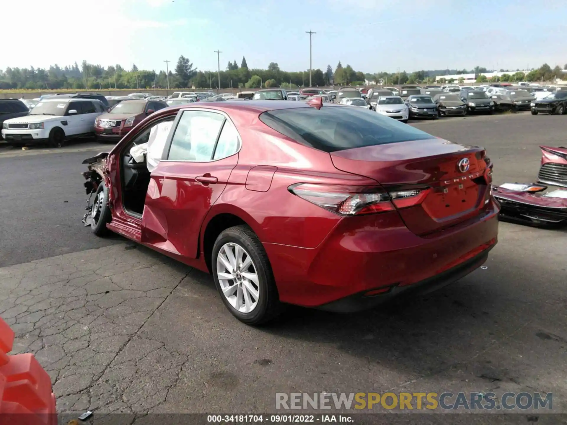 3 Photograph of a damaged car 4T1R11AKXNU657152 TOYOTA CAMRY 2022