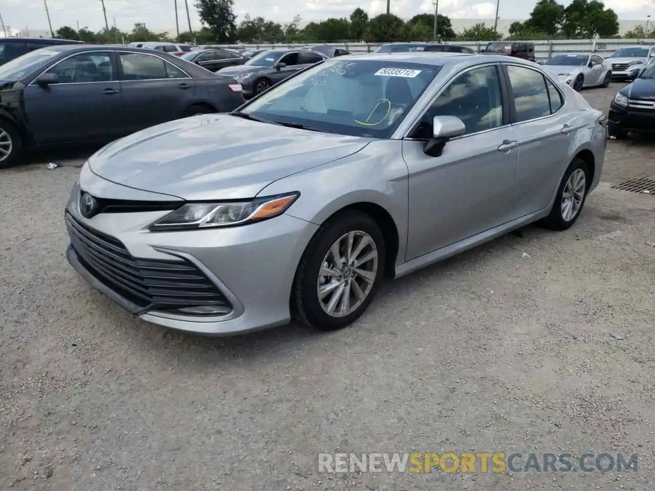 2 Photograph of a damaged car 4T1R11AKXNU677367 TOYOTA CAMRY 2022