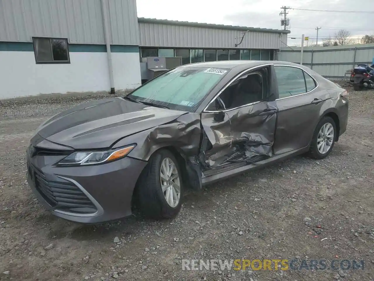 1 Photograph of a damaged car 4T1R11BK0NU065967 TOYOTA CAMRY 2022