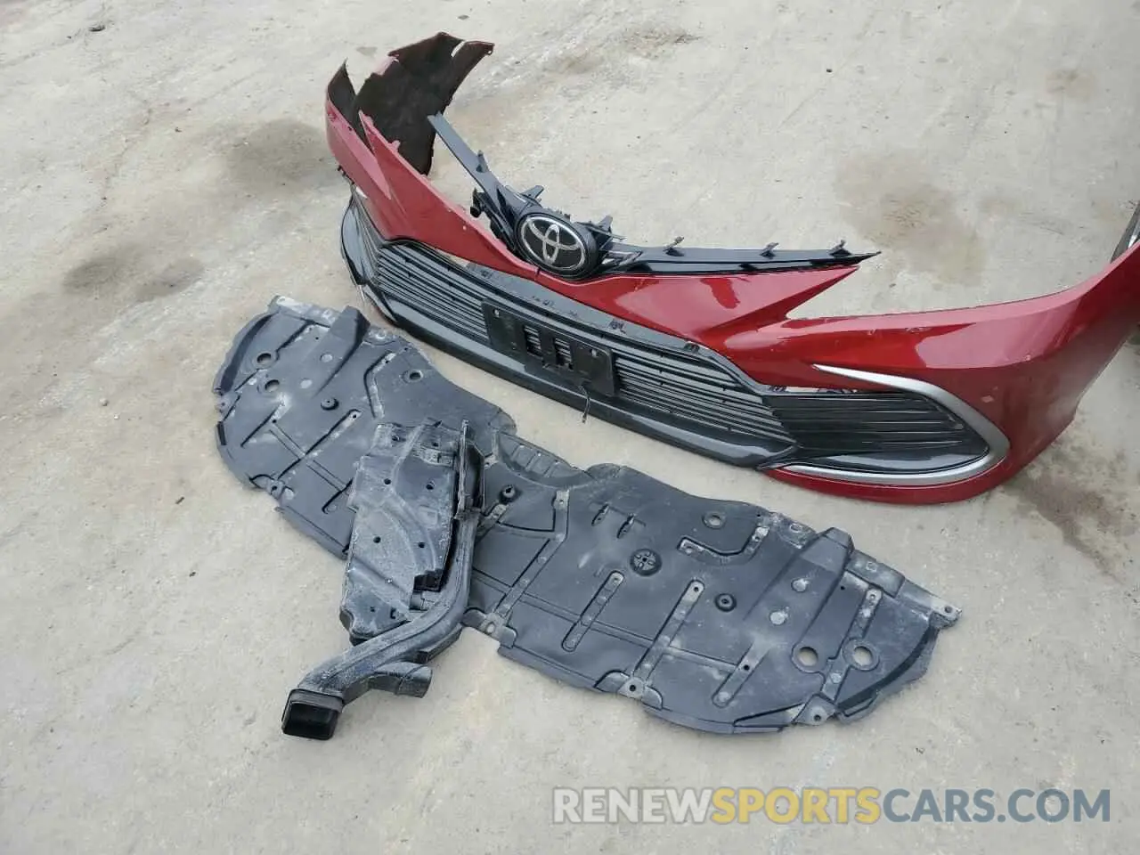 12 Photograph of a damaged car 4T1R11BK9NU072464 TOYOTA CAMRY 2022