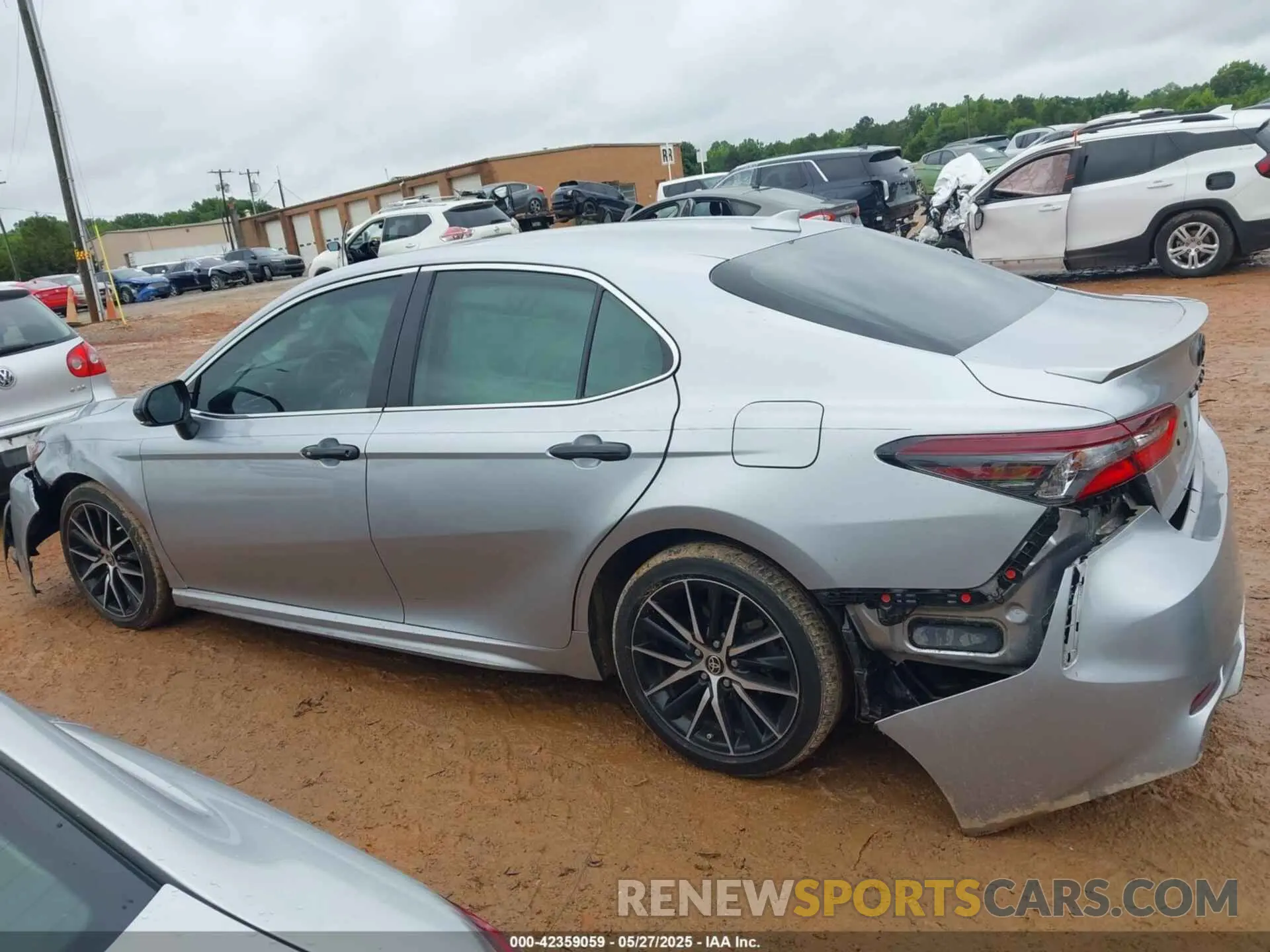 14 Photograph of a damaged car 4T1S11AK3NU666177 TOYOTA CAMRY 2022