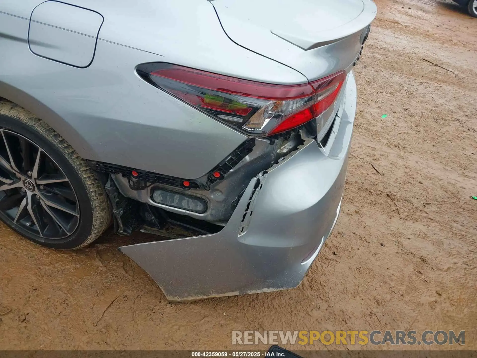 6 Photograph of a damaged car 4T1S11AK3NU666177 TOYOTA CAMRY 2022
