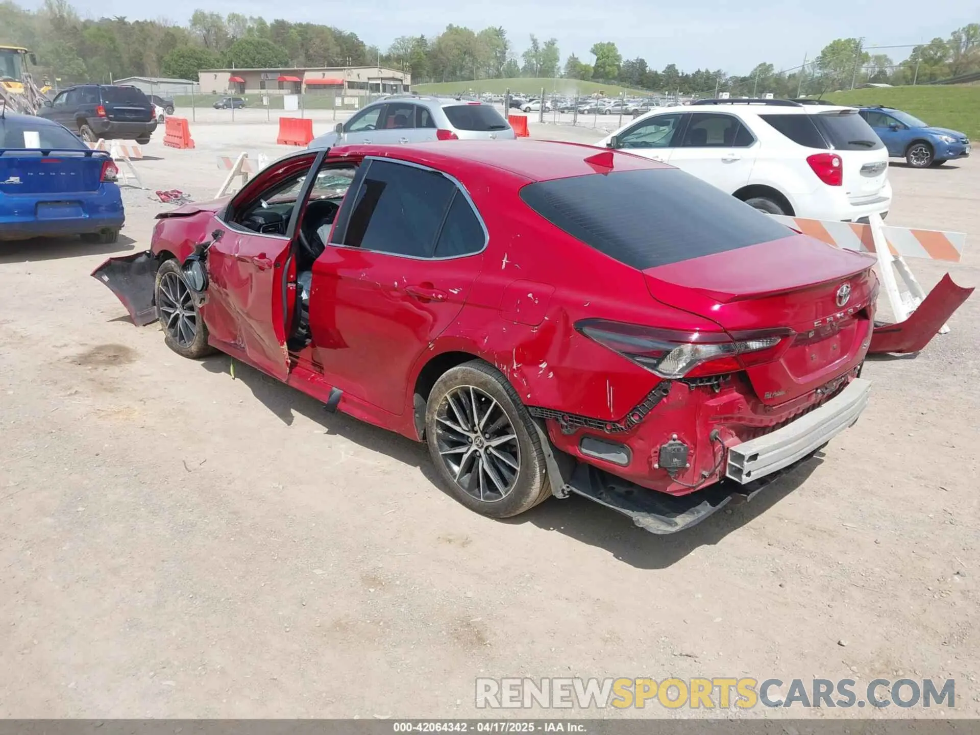 3 Photograph of a damaged car 4T1S11AK4NU053520 TOYOTA CAMRY 2022