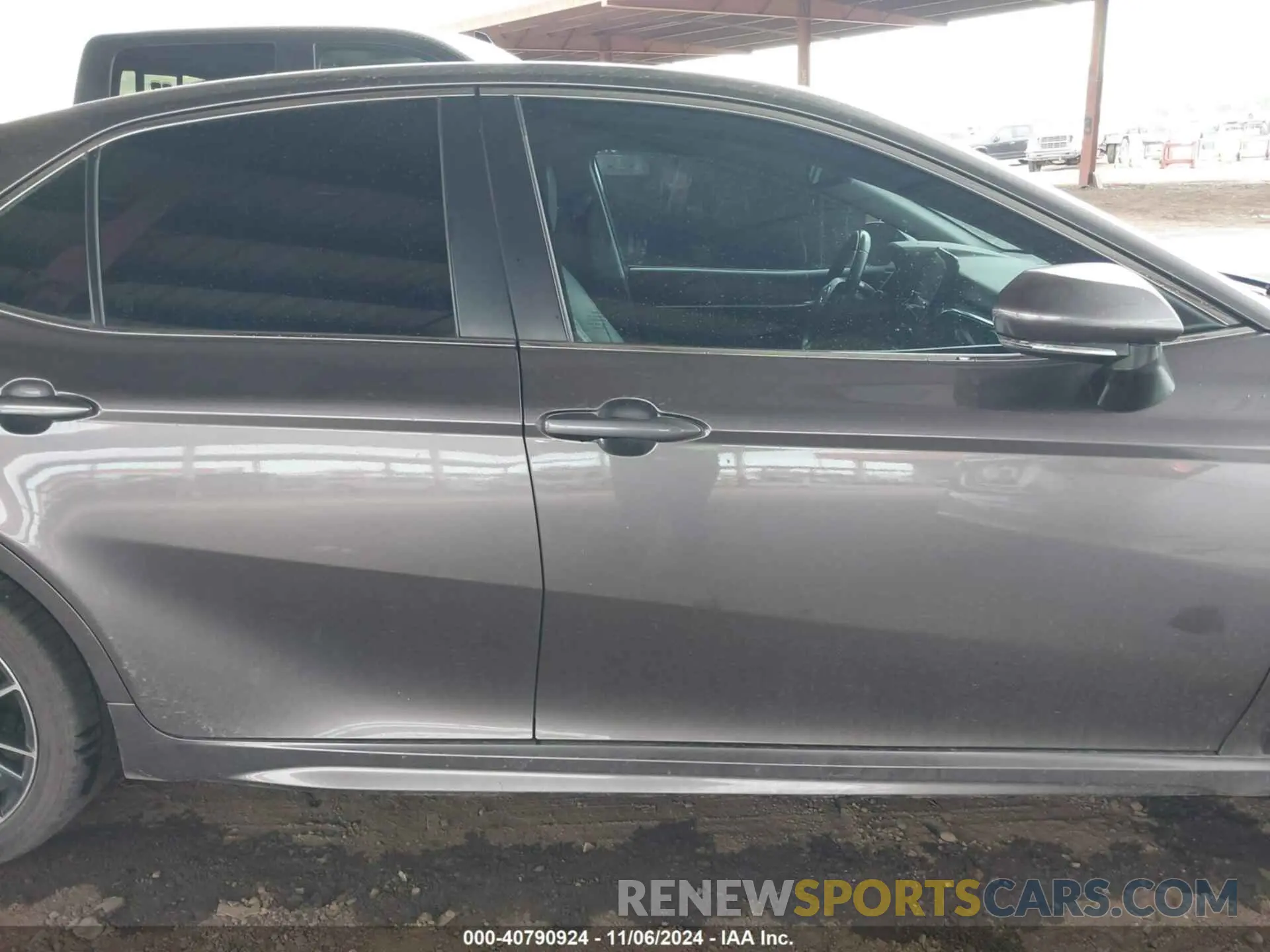 13 Photograph of a damaged car 4T1S11AK4NU686888 TOYOTA CAMRY 2022