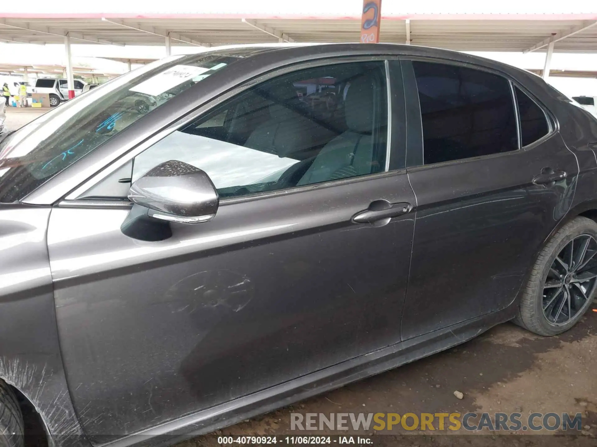 14 Photograph of a damaged car 4T1S11AK4NU686888 TOYOTA CAMRY 2022