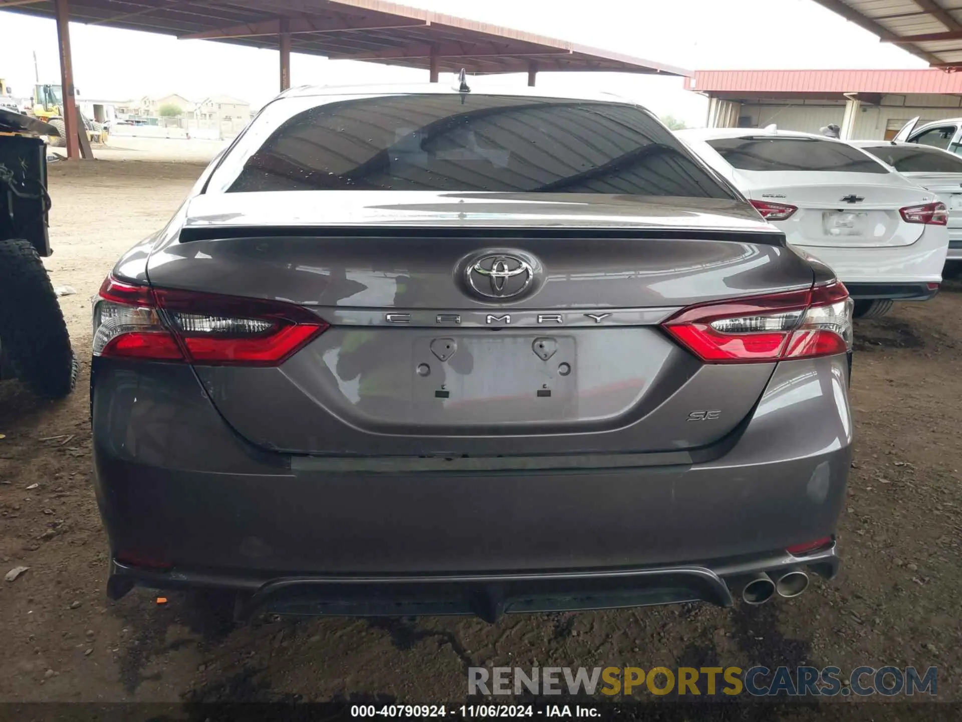16 Photograph of a damaged car 4T1S11AK4NU686888 TOYOTA CAMRY 2022