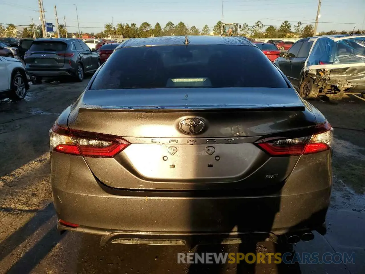 6 Photograph of a damaged car 4T1S11AK6NU049291 TOYOTA CAMRY 2022