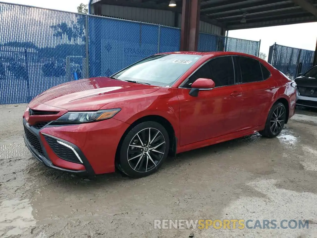 1 Photograph of a damaged car 4T1S11AK6NU055611 TOYOTA CAMRY 2022