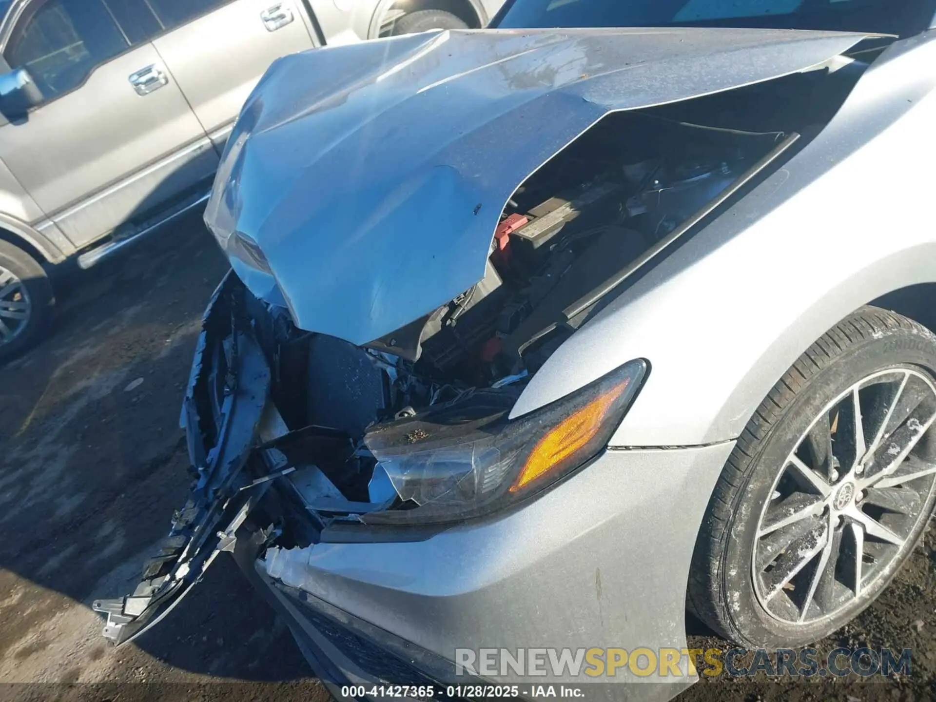 6 Photograph of a damaged car 4T1S11AK6NU683054 TOYOTA CAMRY 2022