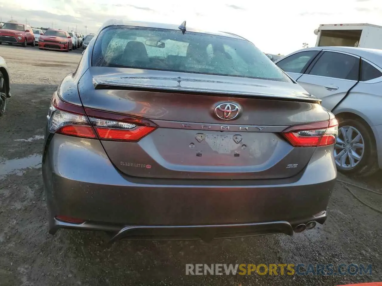 6 Photograph of a damaged car 4T1S11AK7NU685380 TOYOTA CAMRY 2022