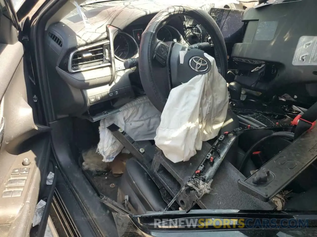8 Photograph of a damaged car 4T1S11AK8NU680074 TOYOTA CAMRY 2022