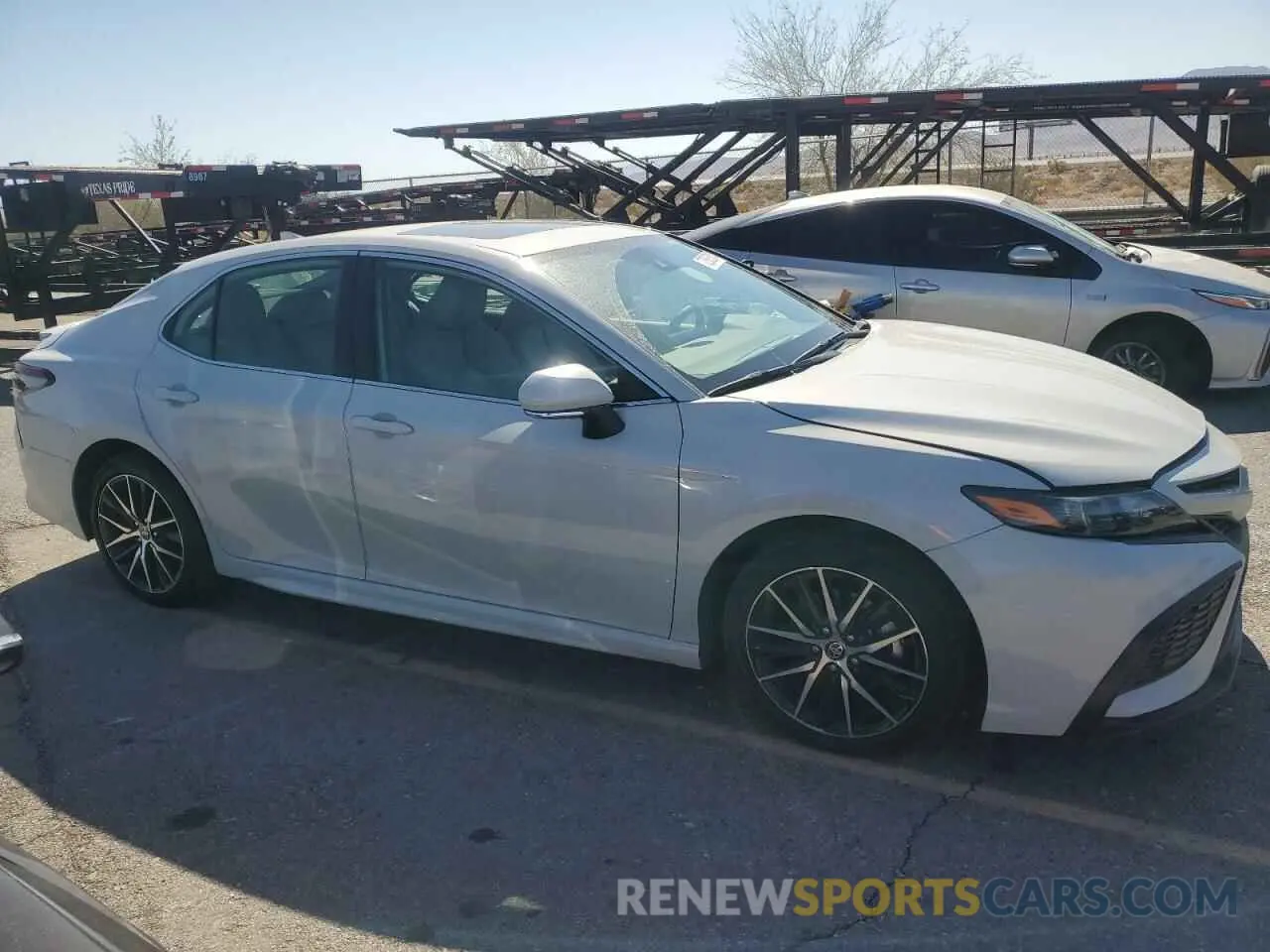 4 Photograph of a damaged car 4T1S11AKXNU052307 TOYOTA CAMRY 2022