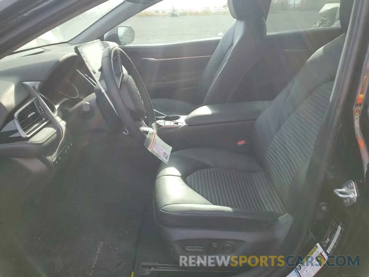 7 Photograph of a damaged car 4T1S11BK1NU065008 TOYOTA CAMRY 2022