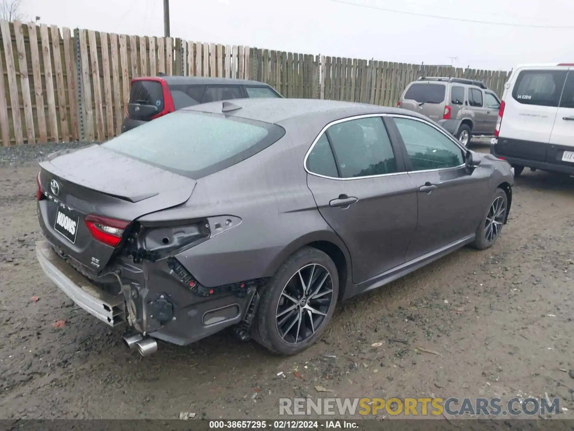 4 Photograph of a damaged car 4T1S11BK7NU067989 TOYOTA CAMRY 2022