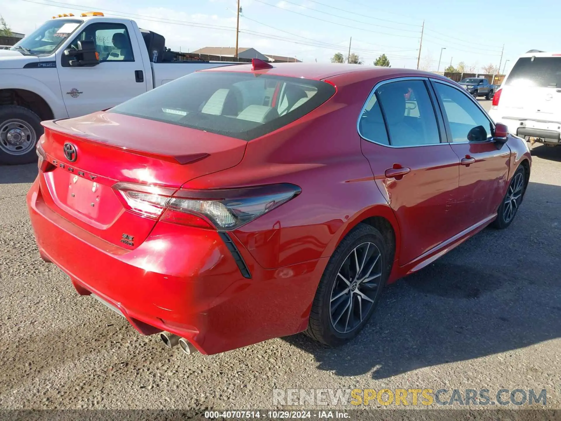 4 Photograph of a damaged car 4T1S11BK9NU052233 TOYOTA CAMRY 2022
