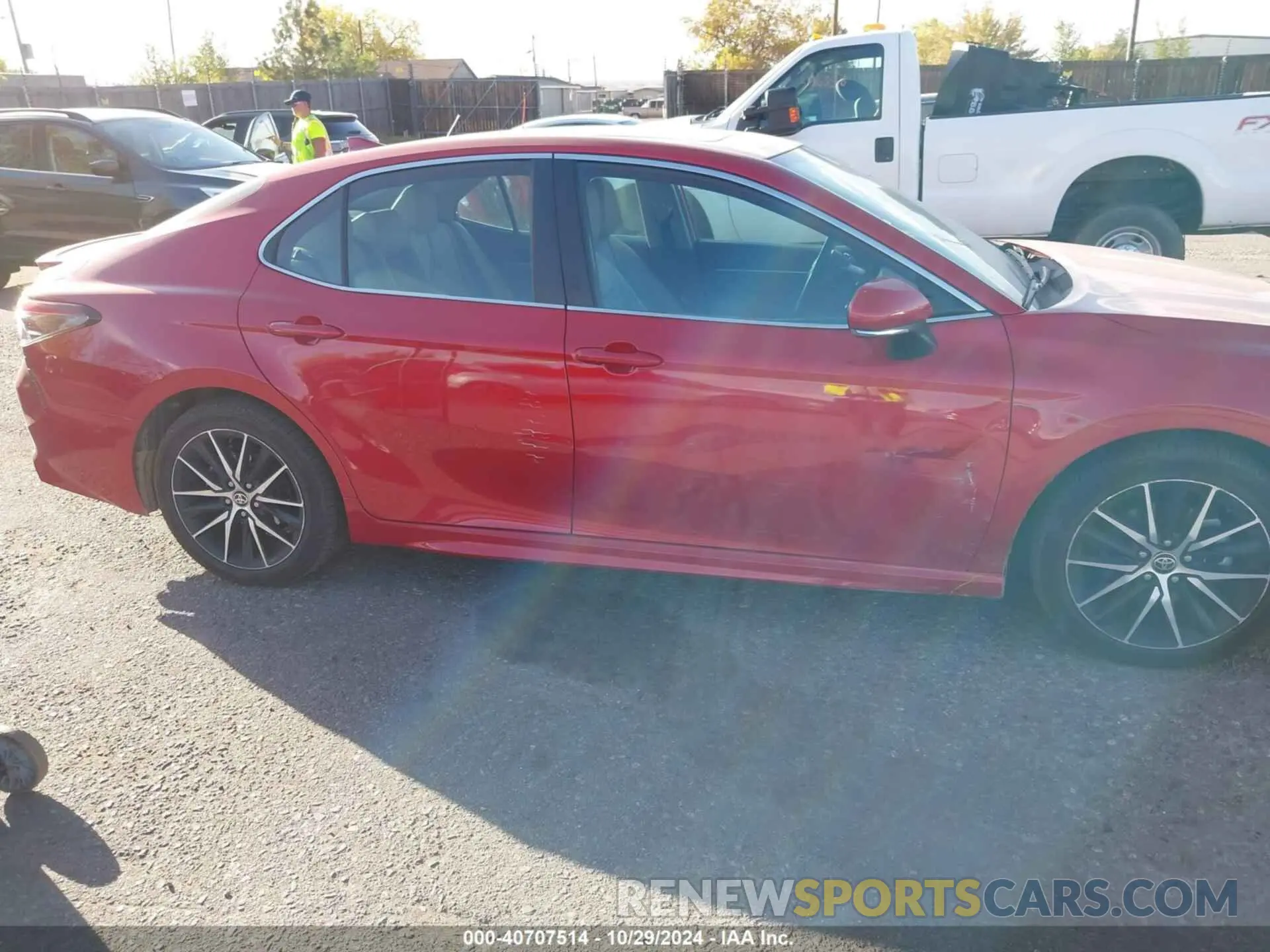 6 Photograph of a damaged car 4T1S11BK9NU052233 TOYOTA CAMRY 2022
