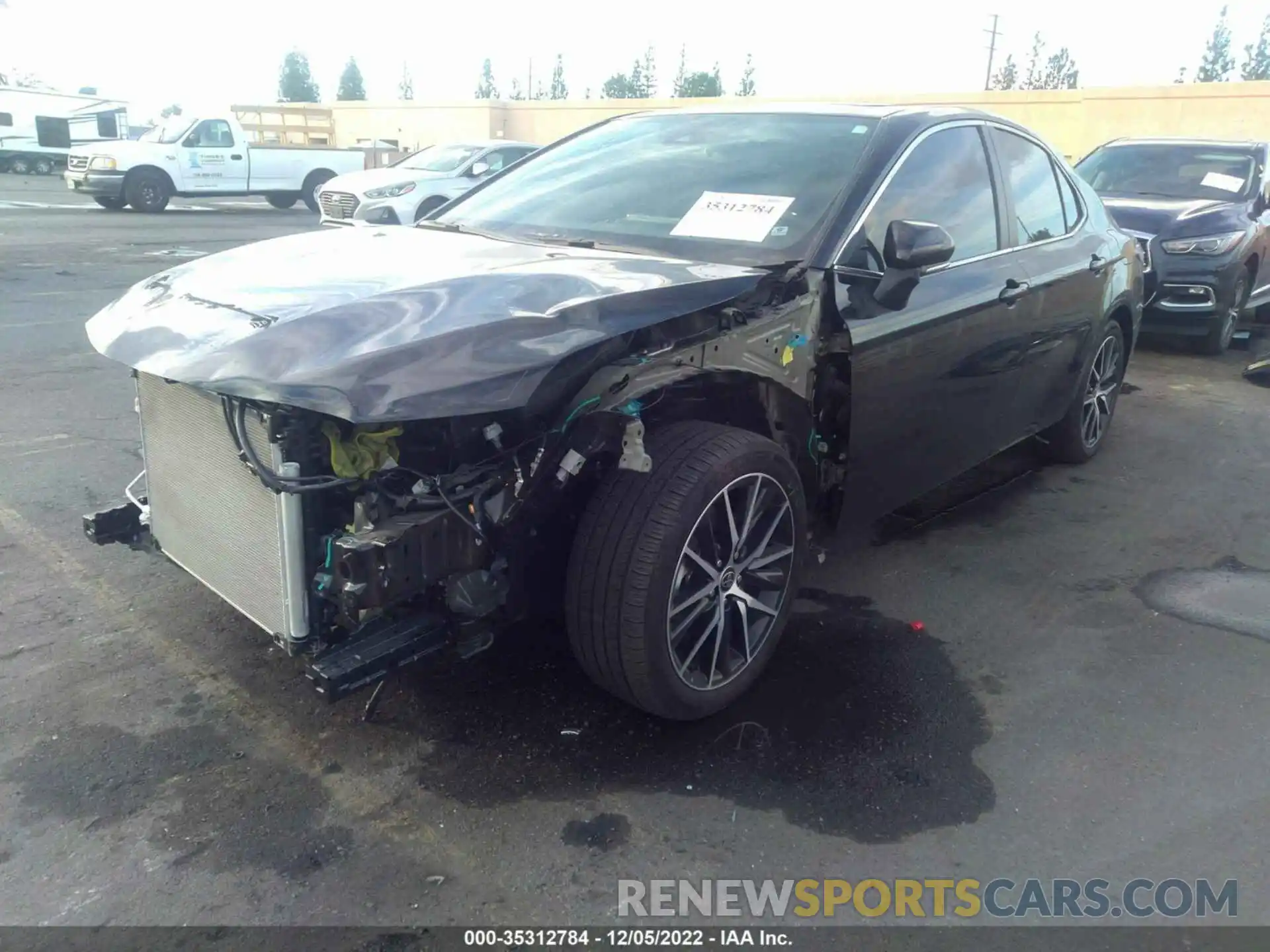 2 Photograph of a damaged car 4T1S31AK0NU584143 TOYOTA CAMRY 2022