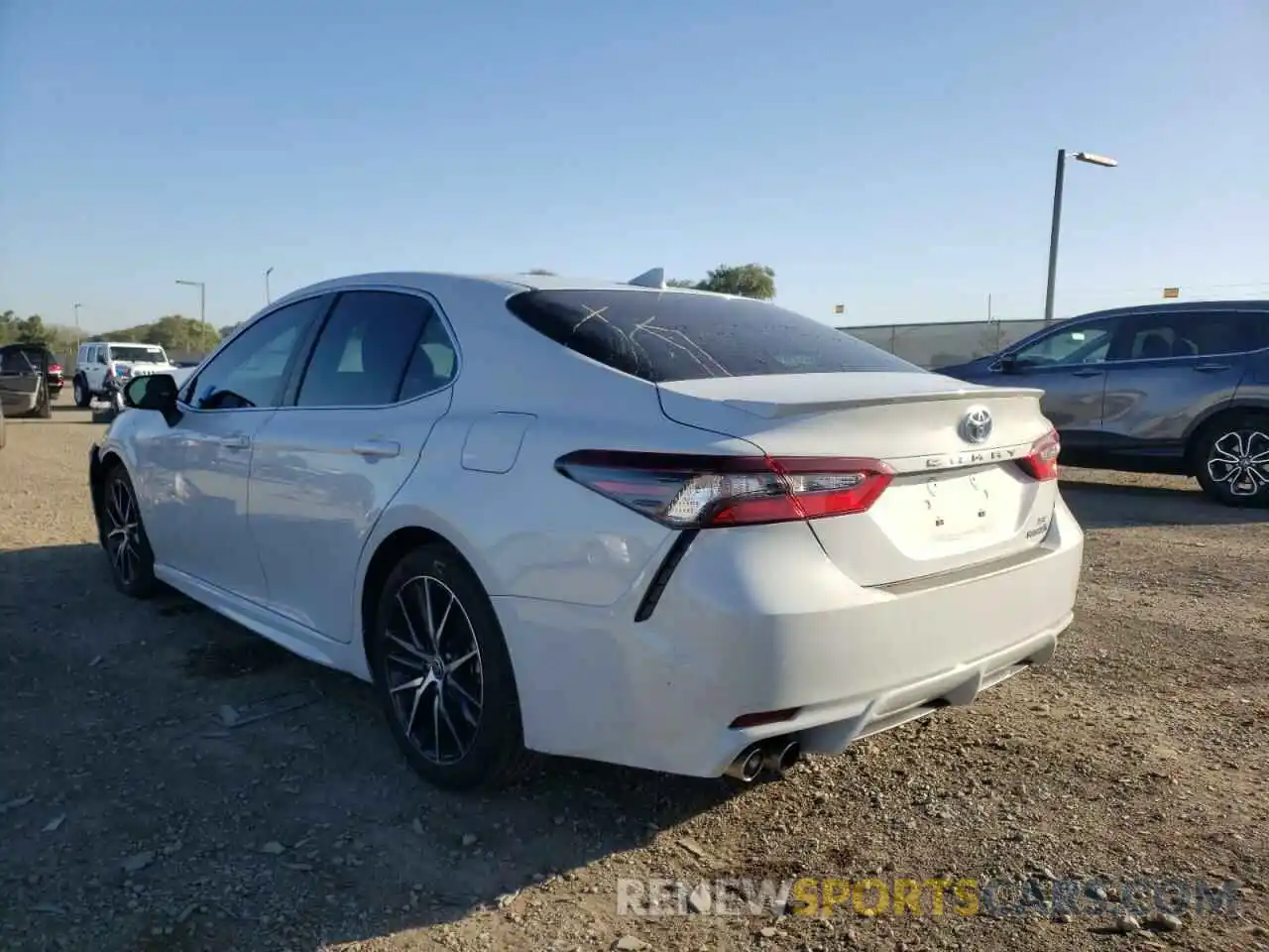 3 Photograph of a damaged car 4T1S31AK1NU035700 TOYOTA CAMRY 2022