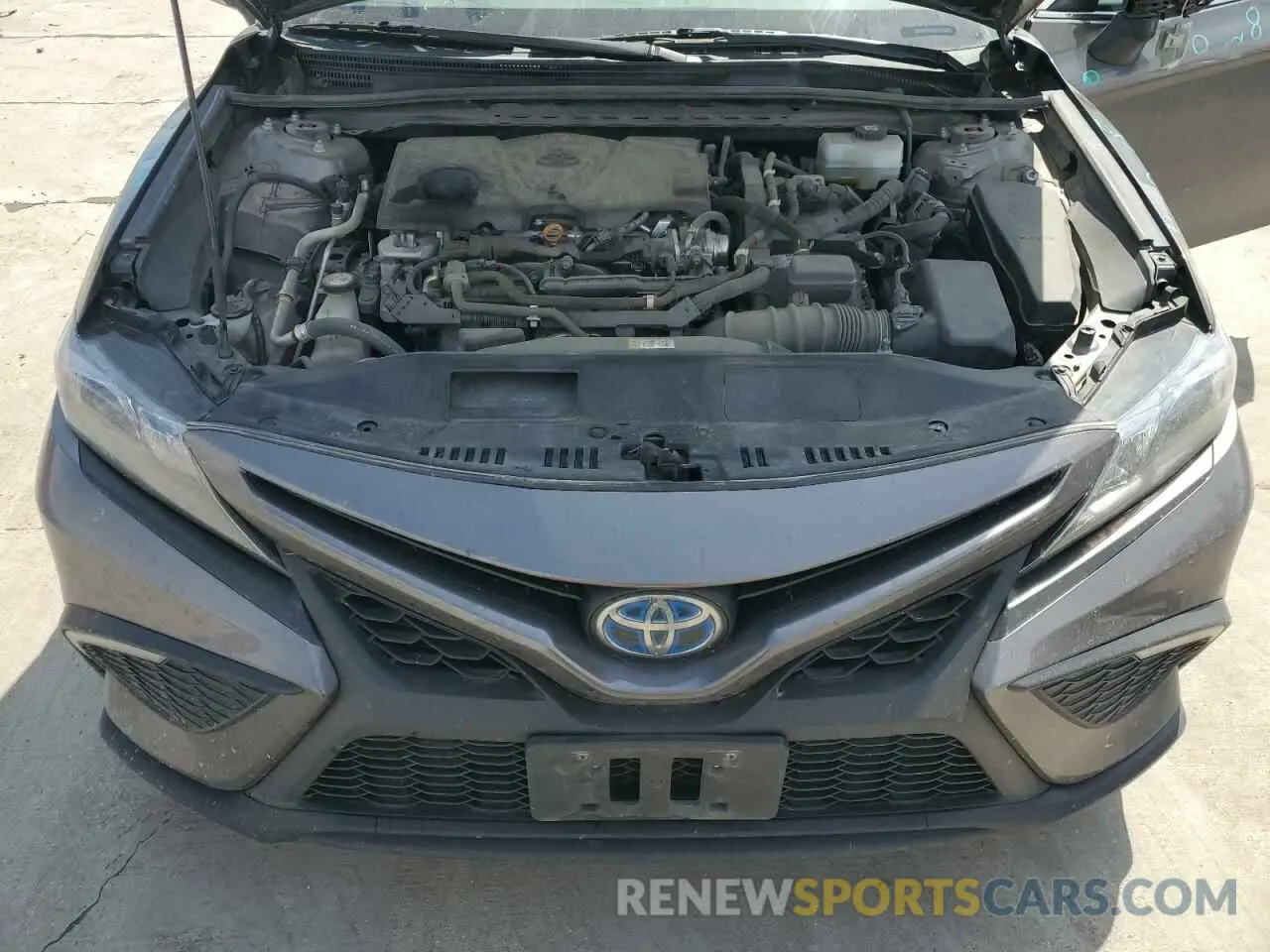 11 Photograph of a damaged car 4T1S31AK1NU582854 TOYOTA CAMRY 2022