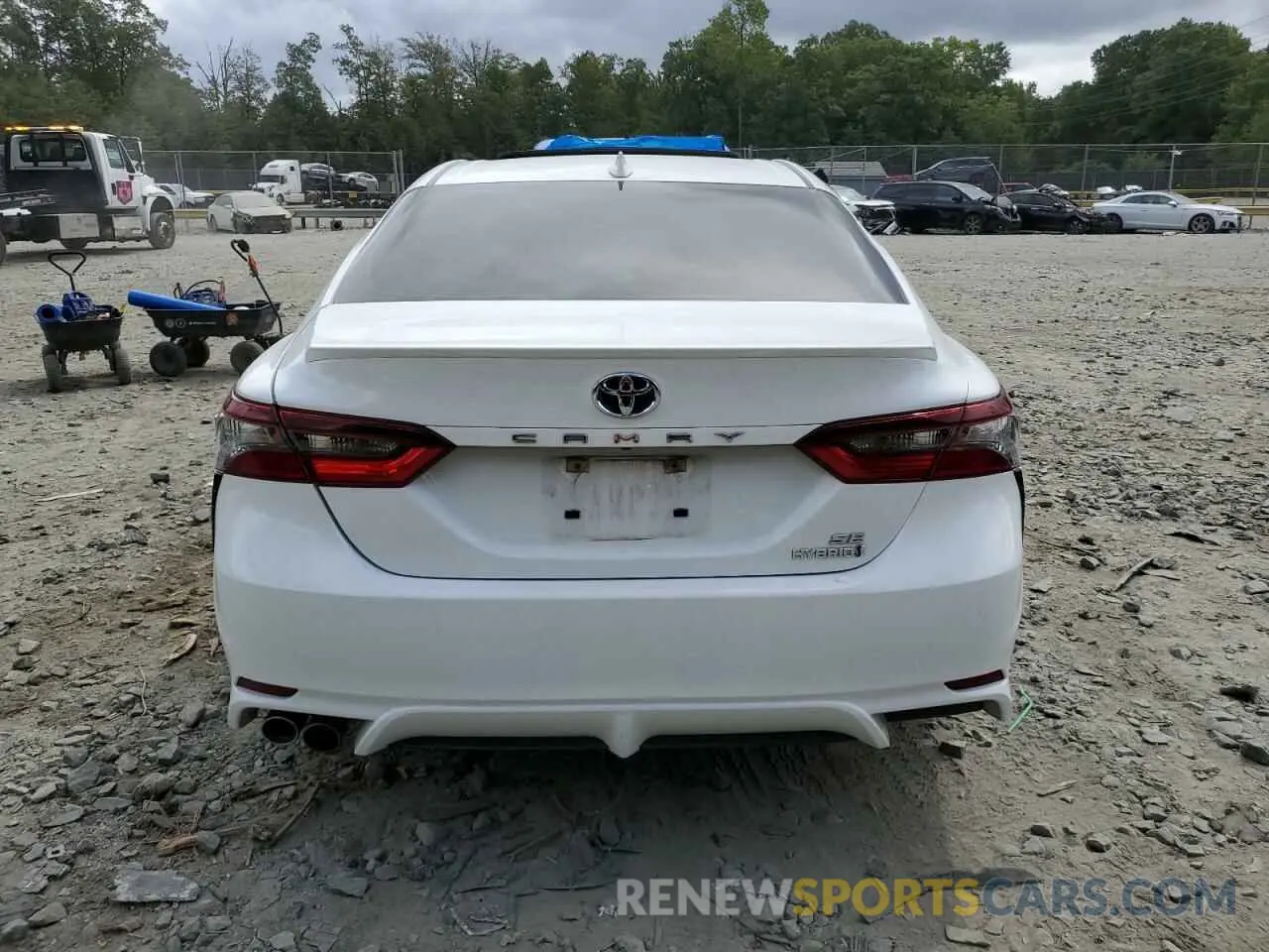 6 Photograph of a damaged car 4T1S31AK3NU597498 TOYOTA CAMRY 2022