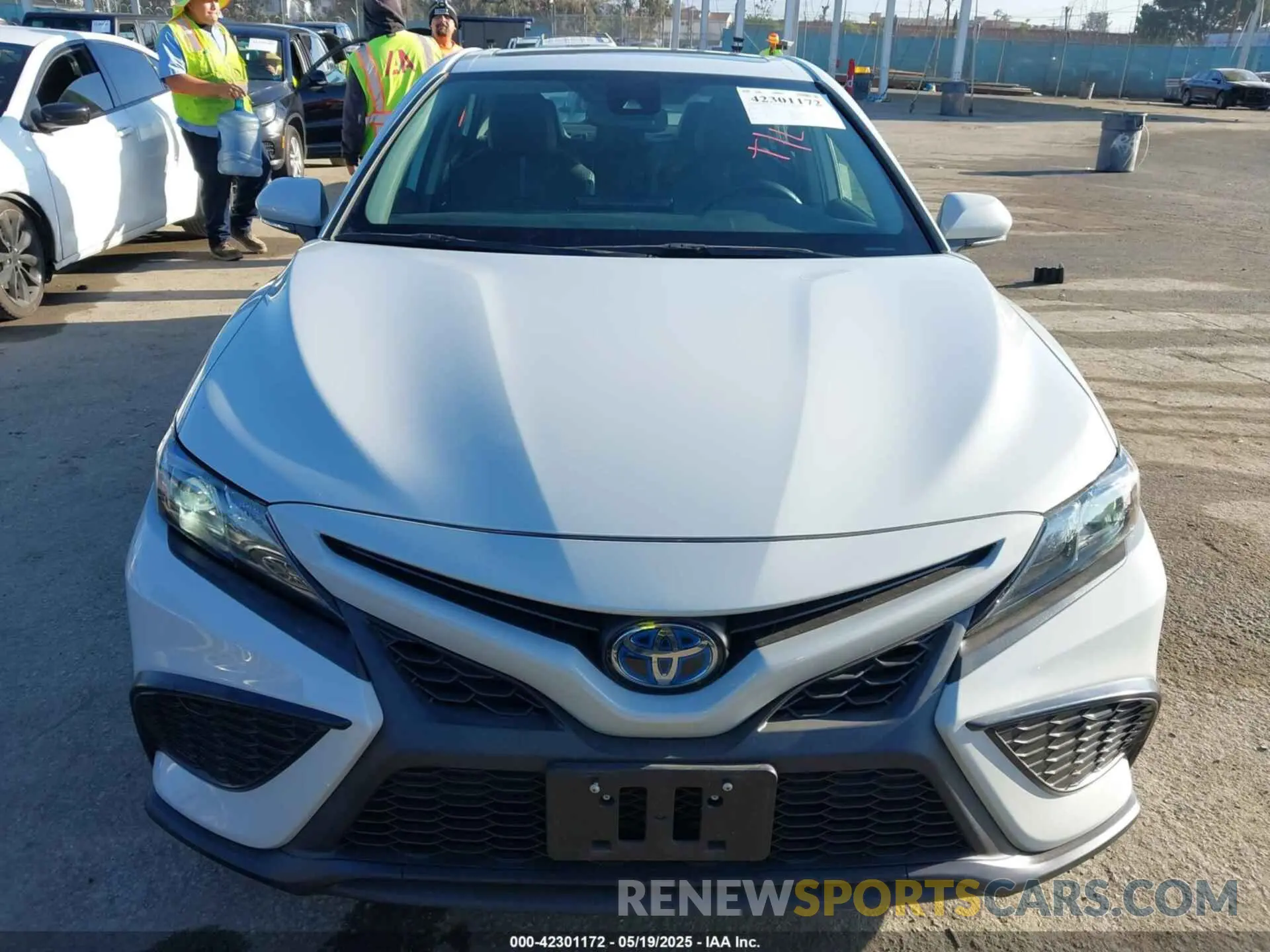 12 Photograph of a damaged car 4T1S31AK4NU038767 TOYOTA CAMRY 2022