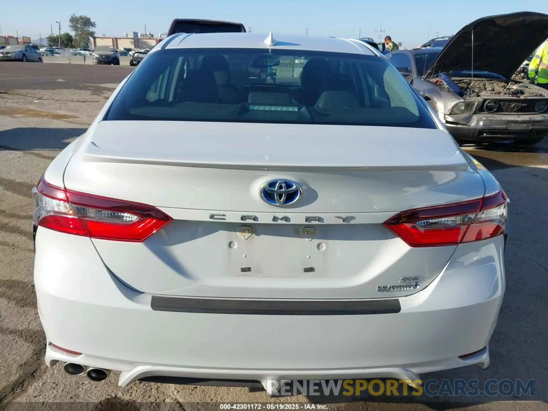 16 Photograph of a damaged car 4T1S31AK4NU038767 TOYOTA CAMRY 2022