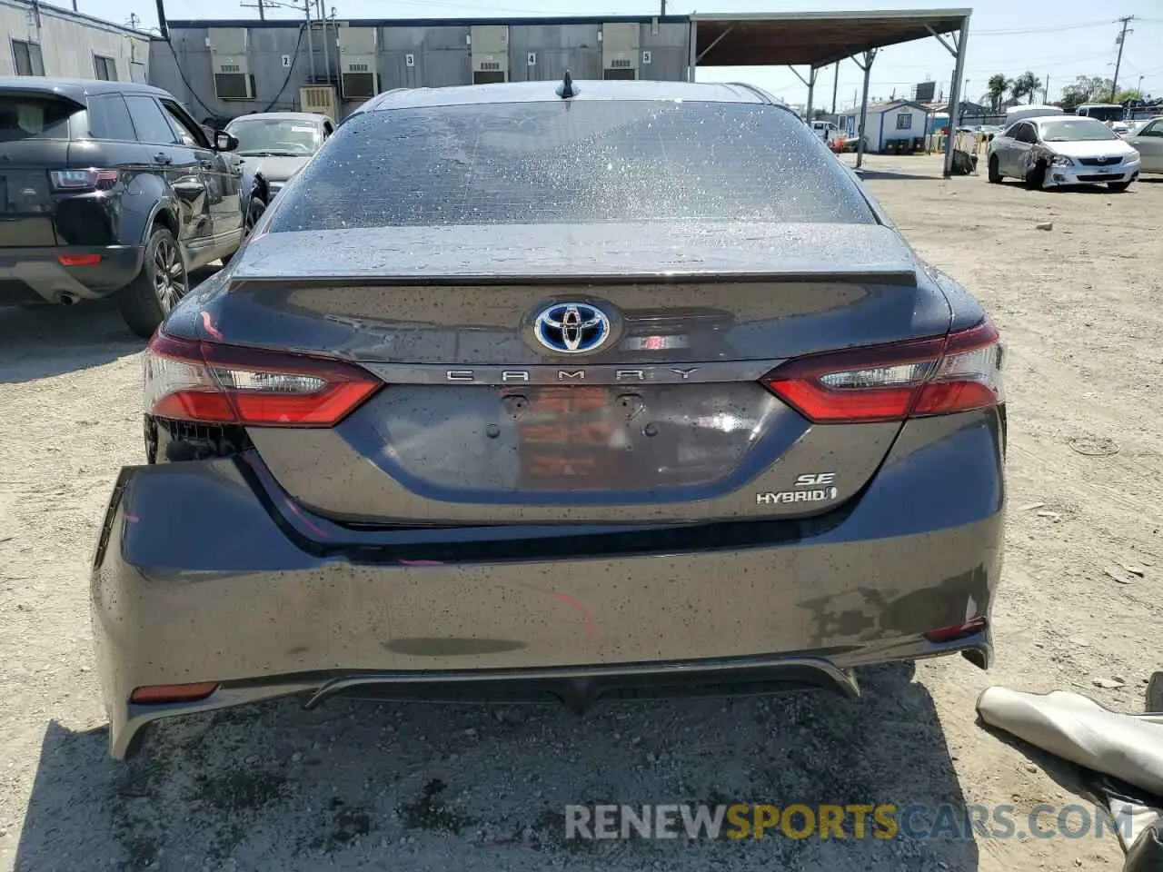 6 Photograph of a damaged car 4T1S31AK4NU582069 TOYOTA CAMRY 2022