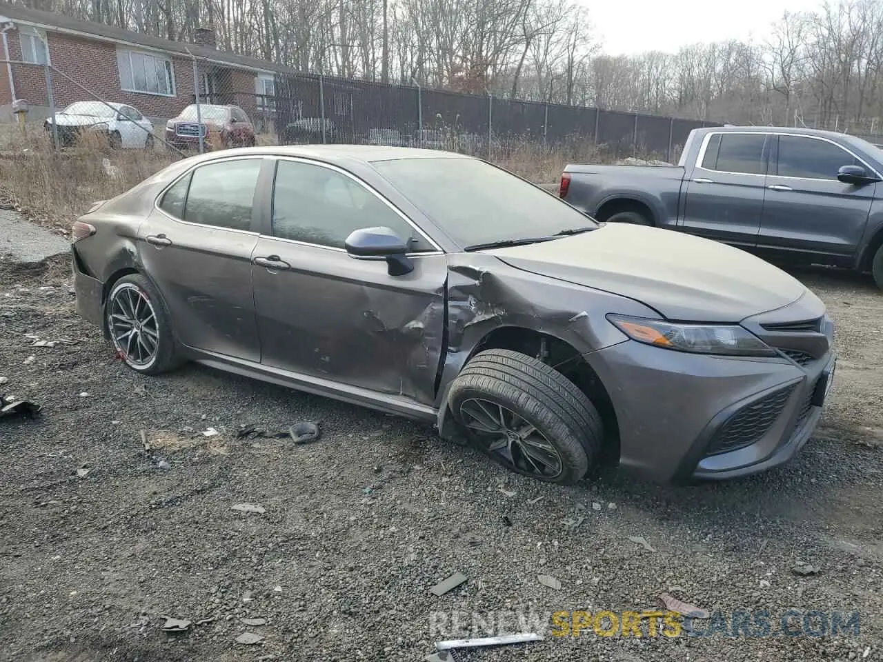4 Photograph of a damaged car 4T1S31AK6NU589430 TOYOTA CAMRY 2022