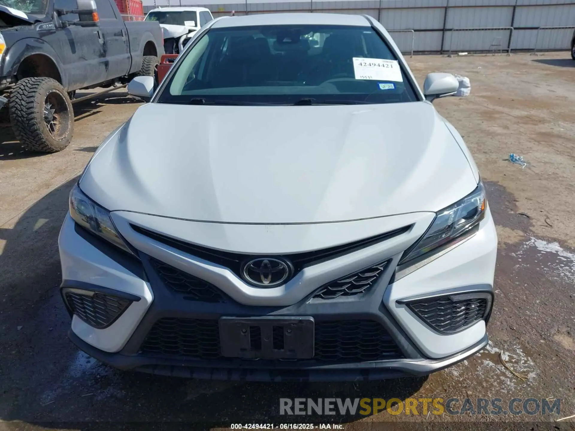 12 Photograph of a damaged car 4T1T11AK0NU013407 TOYOTA CAMRY 2022