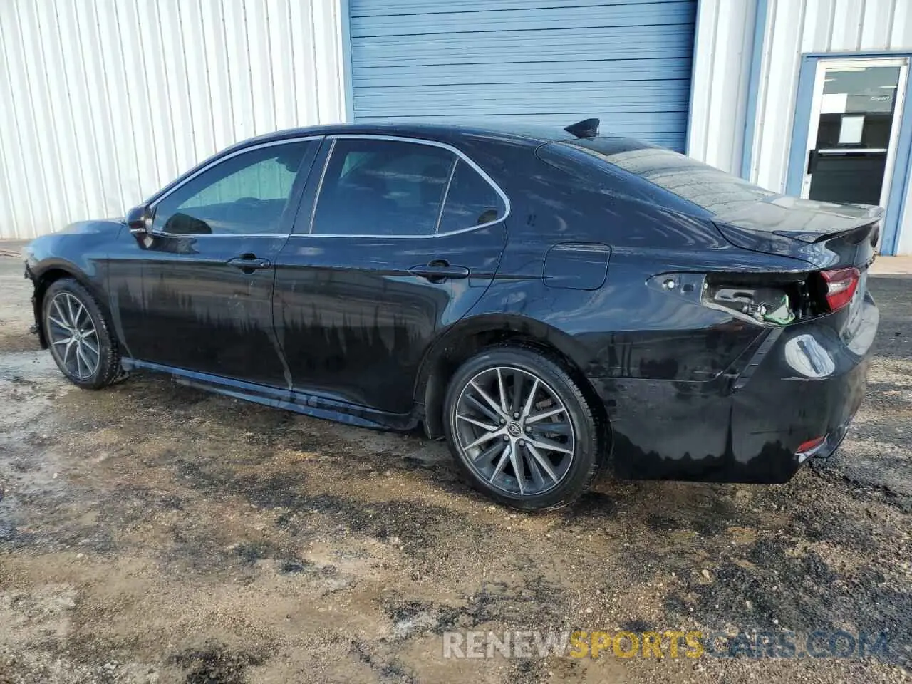 2 Photograph of a damaged car 4T1T11AK0NU043247 TOYOTA CAMRY 2022