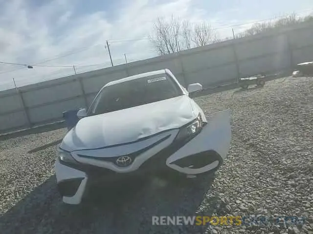 11 Photograph of a damaged car 4T1T11AK0NU636400 TOYOTA CAMRY 2022