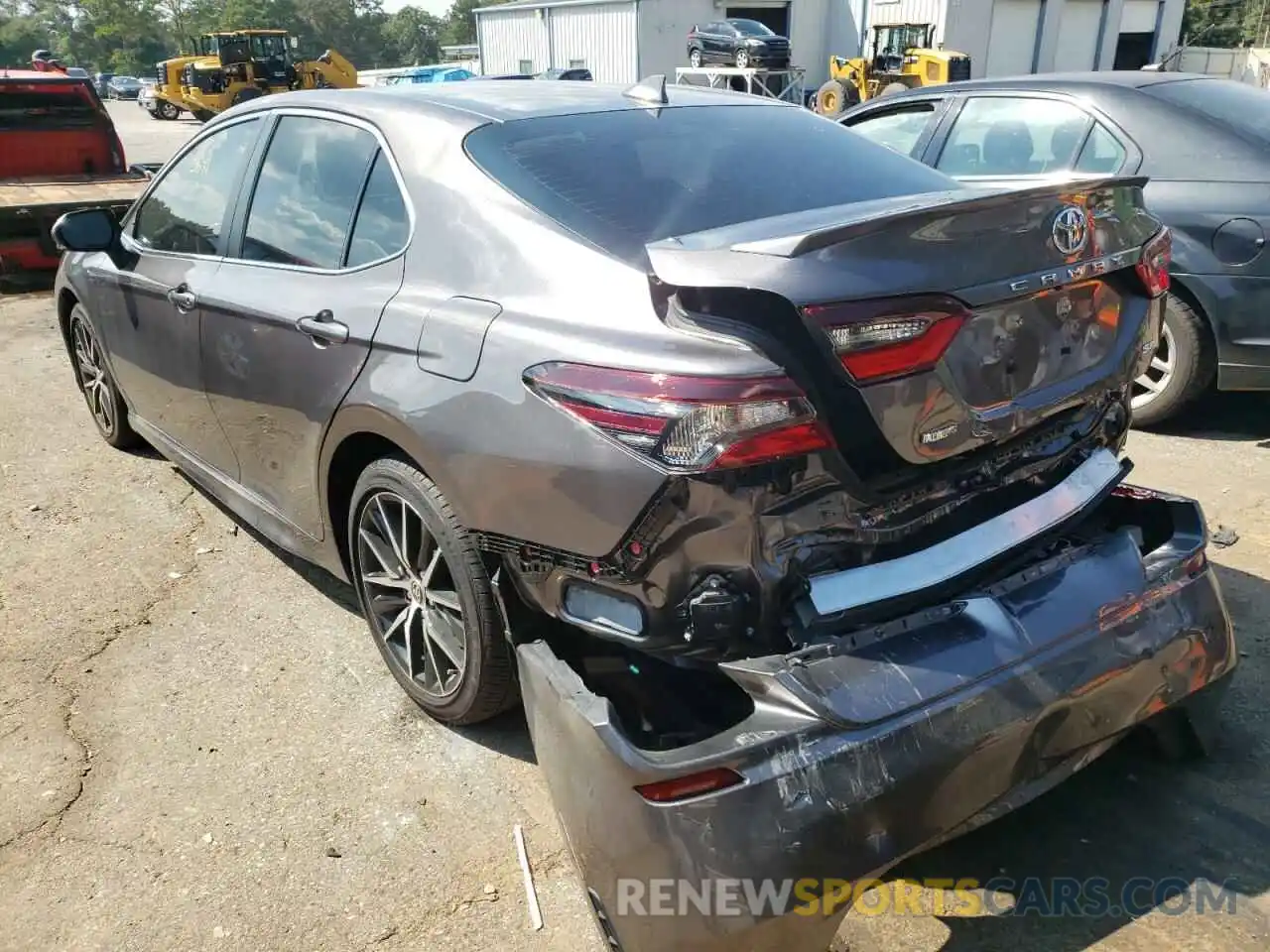 3 Photograph of a damaged car 4T1T11AK0NU655111 TOYOTA CAMRY 2022