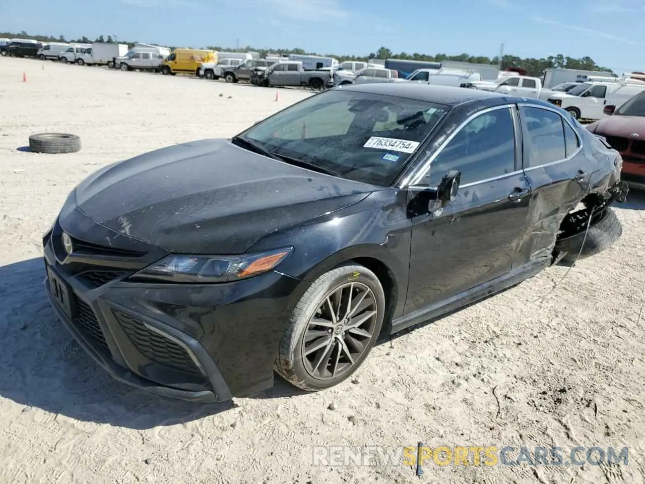 1 Photograph of a damaged car 4T1T11AK0NU672359 TOYOTA CAMRY 2022