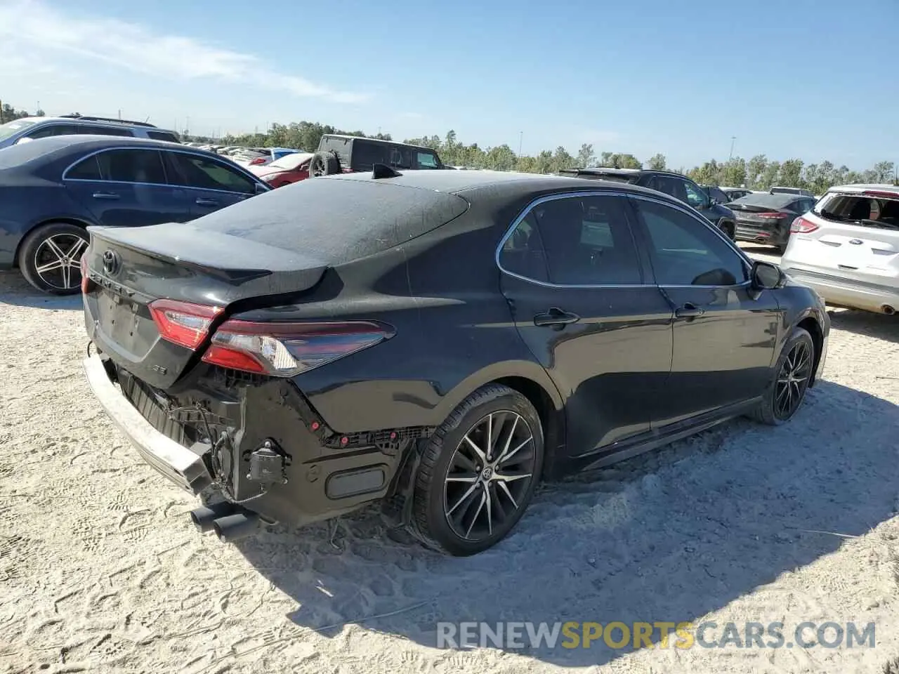 3 Photograph of a damaged car 4T1T11AK0NU672359 TOYOTA CAMRY 2022
