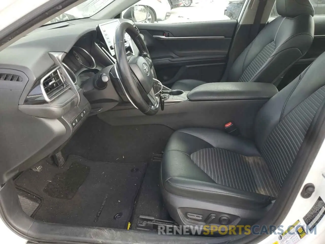 7 Photograph of a damaged car 4T1T11AK1NU038090 TOYOTA CAMRY 2022
